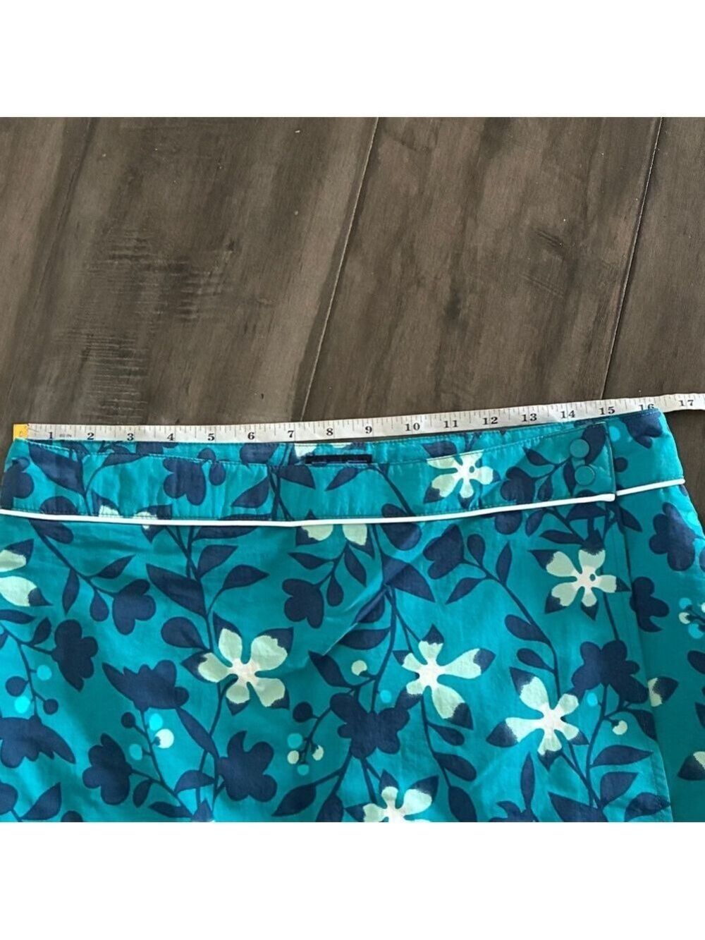 Patagonia Button Out Boardie Wrap Skort in Gypsy Blue Floral - Size 12 - Picture 8 of 10